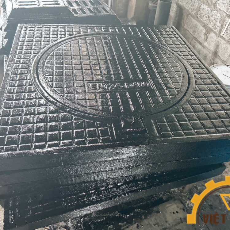 Nắp hố ga khung âm KT K: 900x900x60mm, nắp D700mm. Tải trọng 25 tấn
