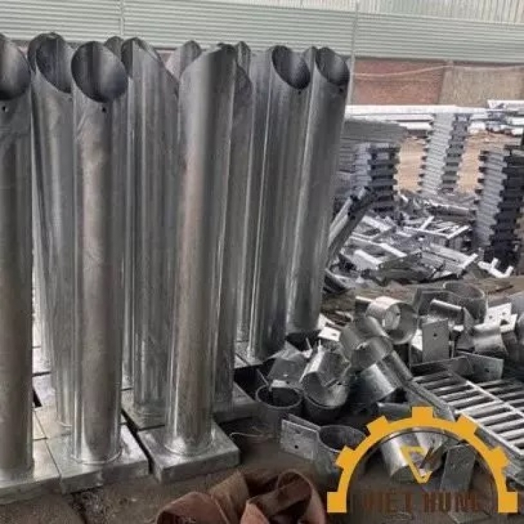 Ống Thép Mạ Kẽm Nhúng Nóng Và Thanh Định Vị
