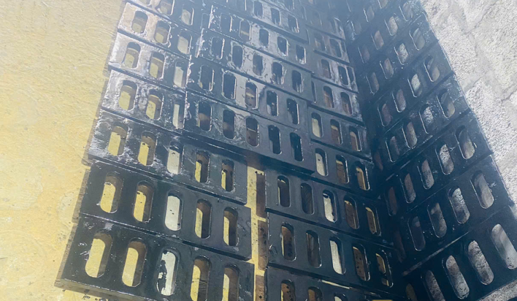 Kỹ thuật lắp đặt lưới chắn rác bằng gang